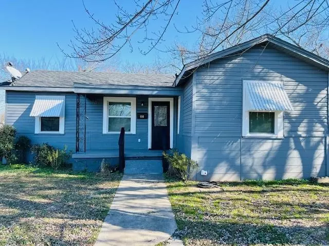 660 NE 16th Street, Paris, TX 75460