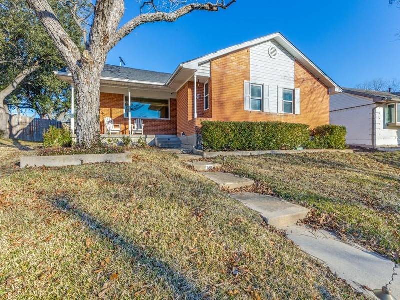 2411 Springhill Drive, Dallas, TX 75228