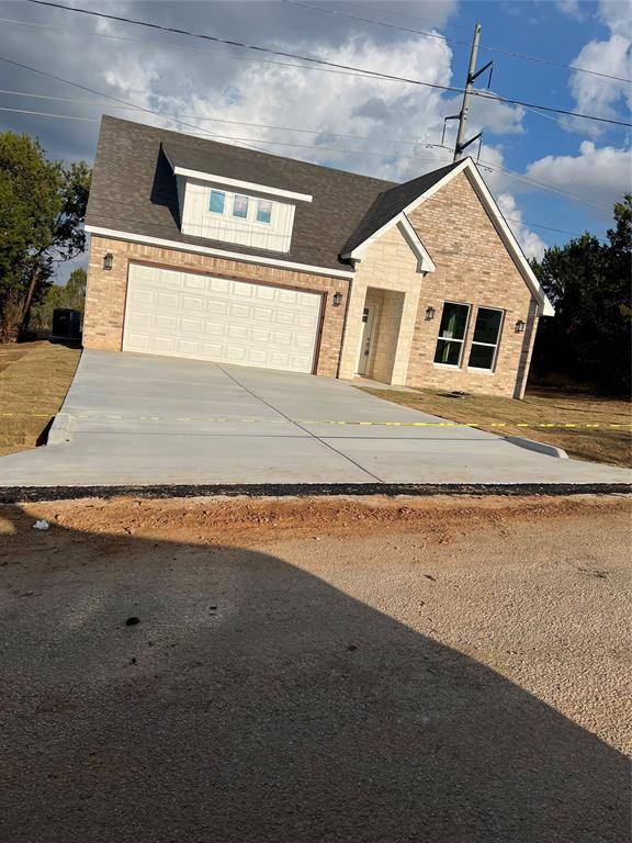 5829 Black Pine Circle, Granbury, TX 76048