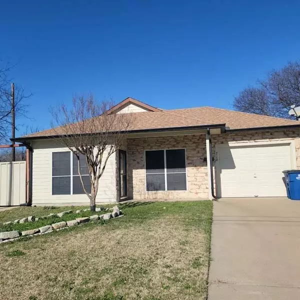 710 W Waco Street, Ennis, TX 75119