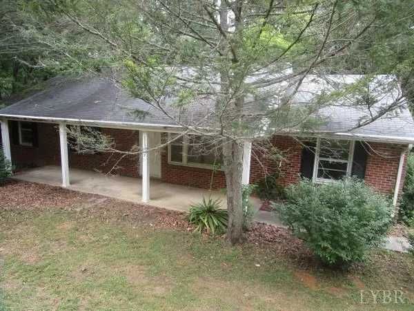 Vinton, VA 24179,113 Waywood Hills DR