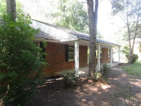 Vinton, VA 24179,113 Waywood Hills DR