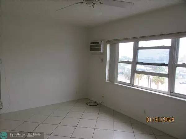 Fort Lauderdale, FL 33308,4050 N Ocean Dr  #407