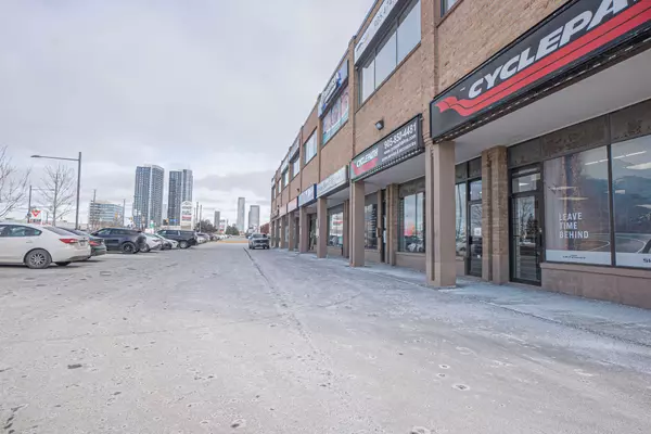 Vaughan, ON L4L 6A9,90 Winges RD #205