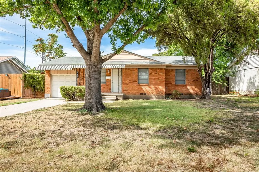 442 Hanbee Street, Richardson, TX 75080