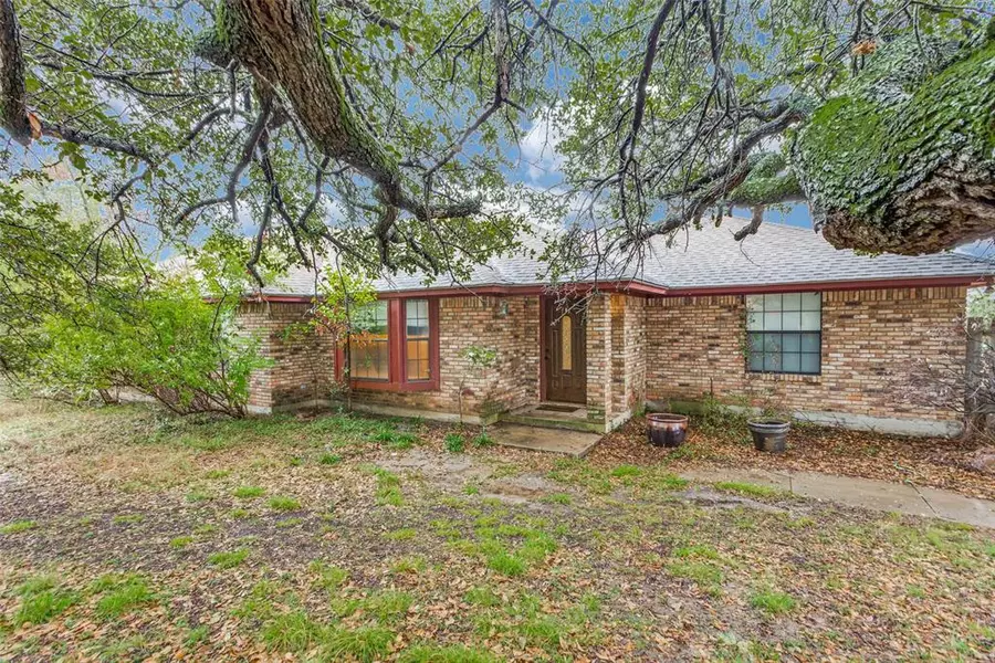 735 Royal View Court, Willow Park, TX 76087