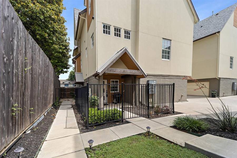 5089 Gaston Avenue #1003, Dallas, TX 75214