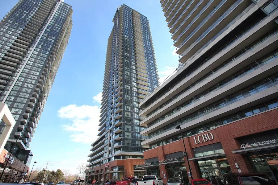 2212 Lake Shore BLVD W #904, Toronto W06, ON M8V 0C2