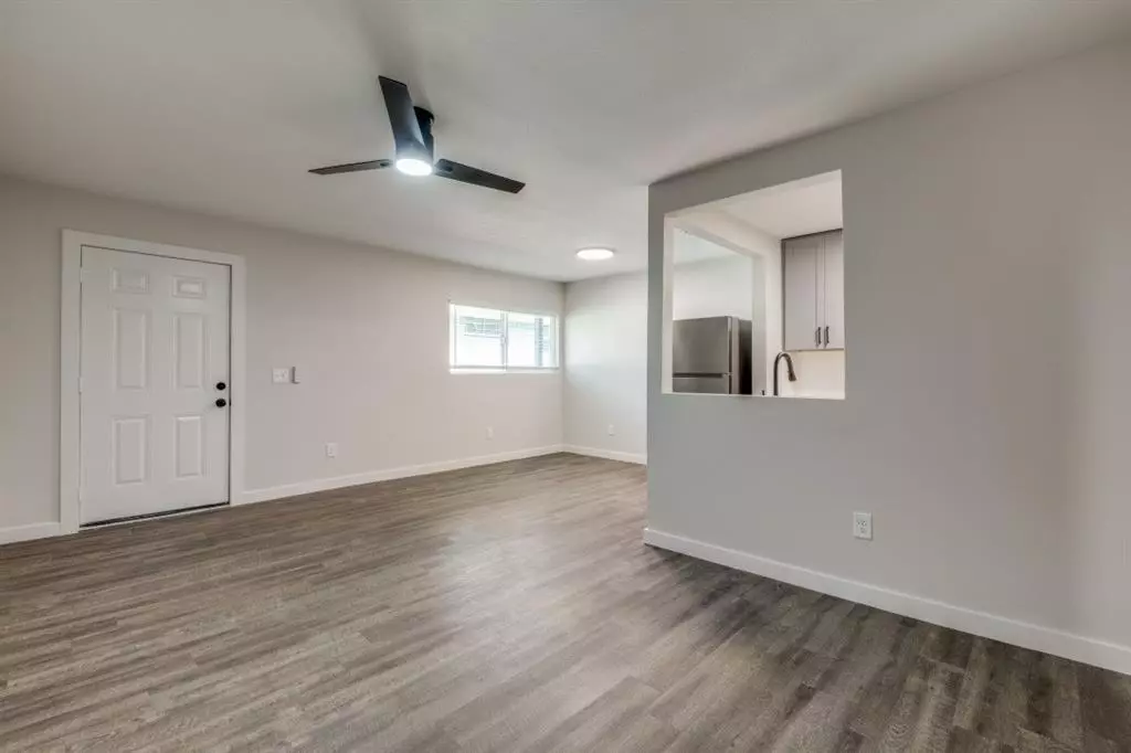 Dallas, TX 75214,5909 Gaston Avenue #207