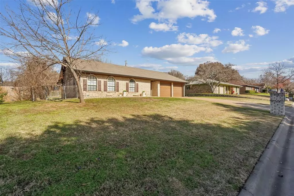 Weatherford, TX 76086,1220 Julie Street