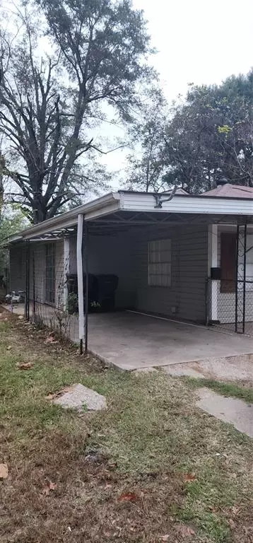 Shreveport, LA 71108,3032 Conmar Street