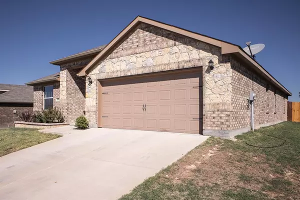 Fort Worth, TX 76108,10808 Live Oak Creek Drive