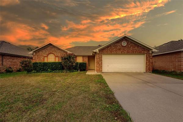 1507 Coastline Lane, Mansfield, TX 76063