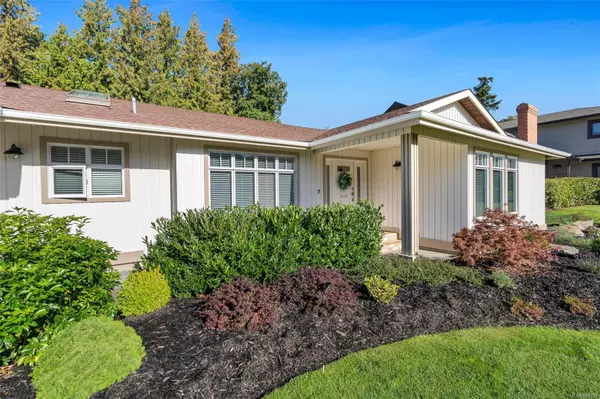 Oak Bay, BC V8P 5N2,3158 Wessex Close