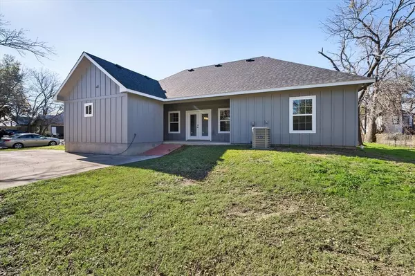 Corsicana, TX 75110,1440 W 1st Avenue