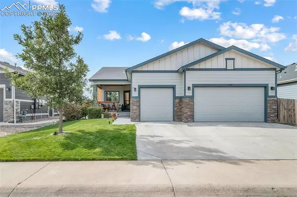 1033 S Traildust DR, Milliken, CO 80543