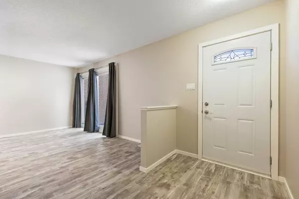 Calgary, AB T3E 3P4,3513 43 ST SW