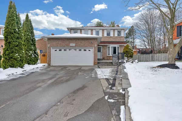 2024 Cedarwood CT, Pickering, ON L1X 1V1