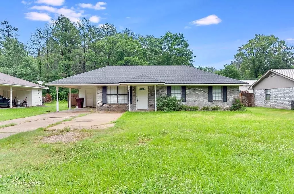 Benton, LA 71006,314 Montgomery Lane