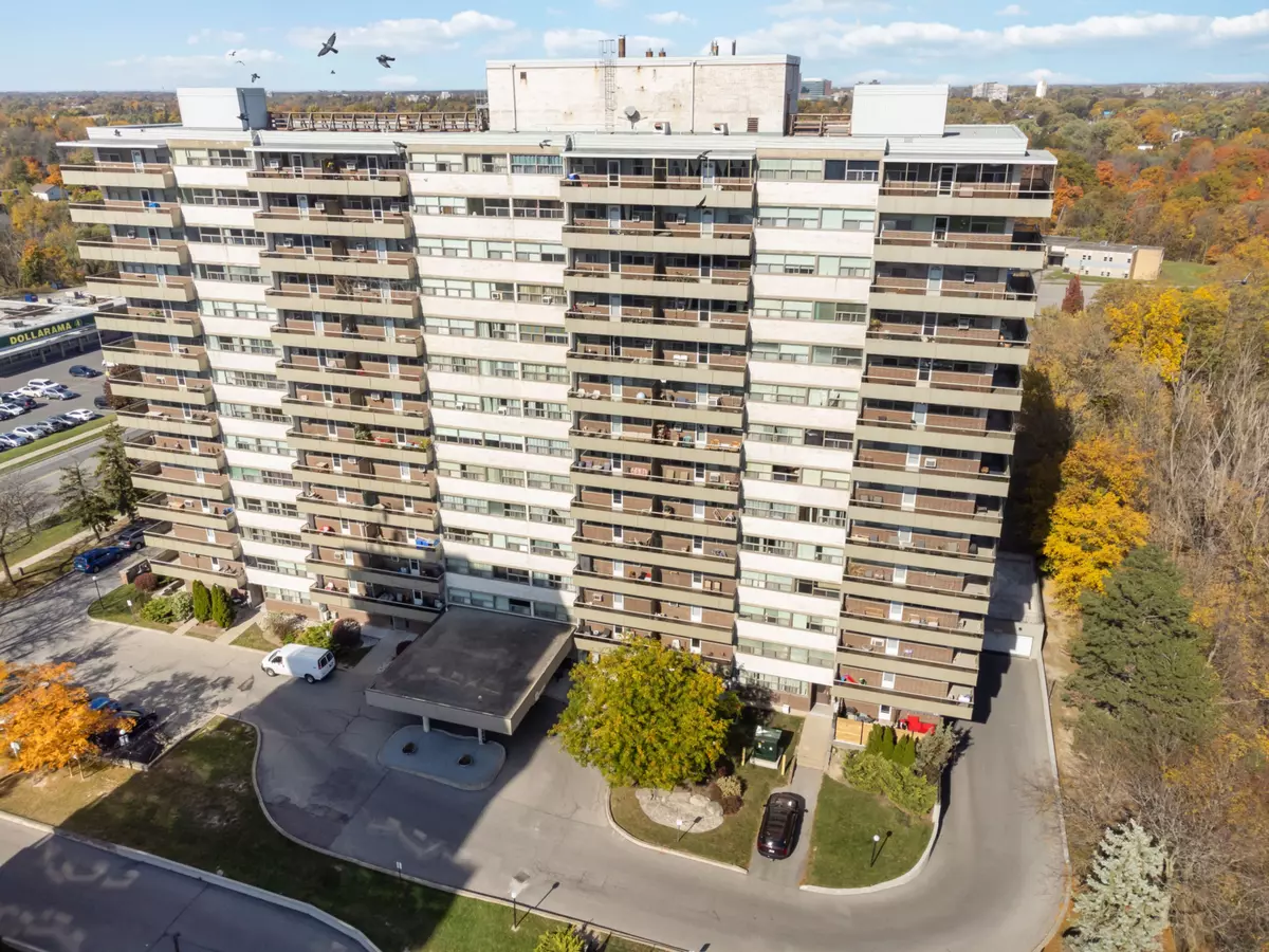 Niagara, ON L2T 3J7,215 GLENRIDGE AVE #409