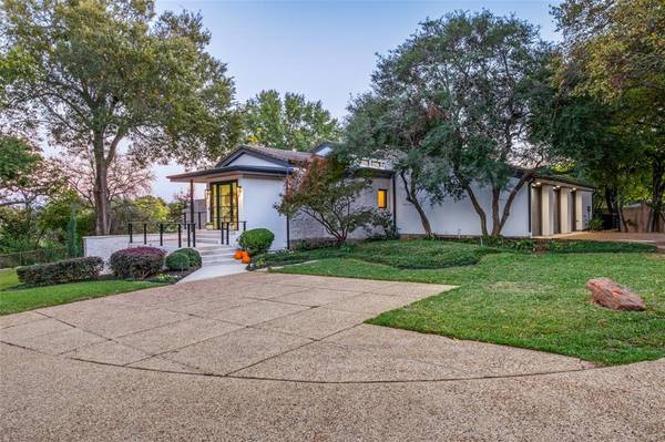 Irving, TX 75062,206 Steeplechase Drive