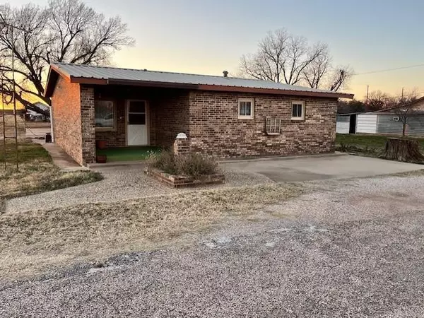 Roby, TX 79543,511 S Lyon Street