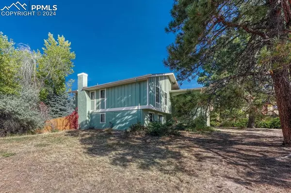 Colorado Springs, CO 80918,3110 Vickers DR