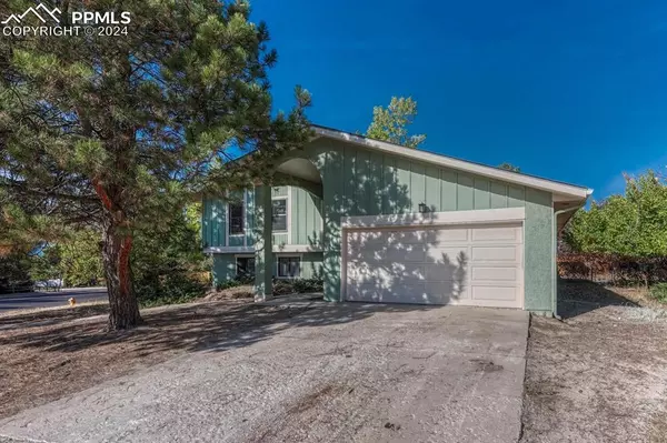 Colorado Springs, CO 80918,3110 Vickers DR