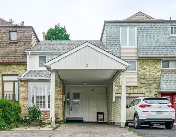 8 Maraboo CT, Brampton, ON L6Z 1B4