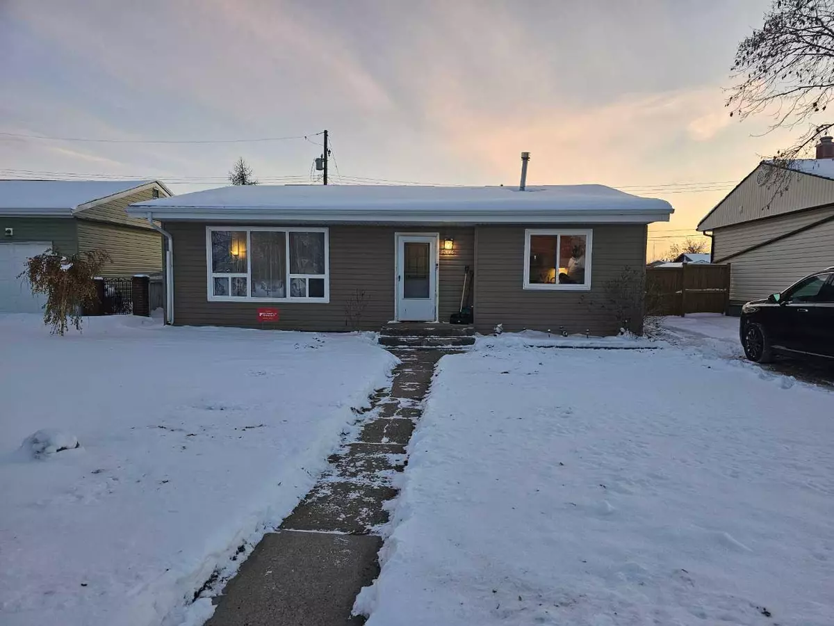 Stettler, AB T4K1J2,5703 46 AVE