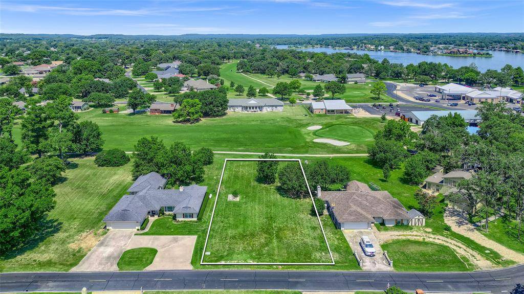 822 Kiowa Drive W, Lake Kiowa, TX 76240