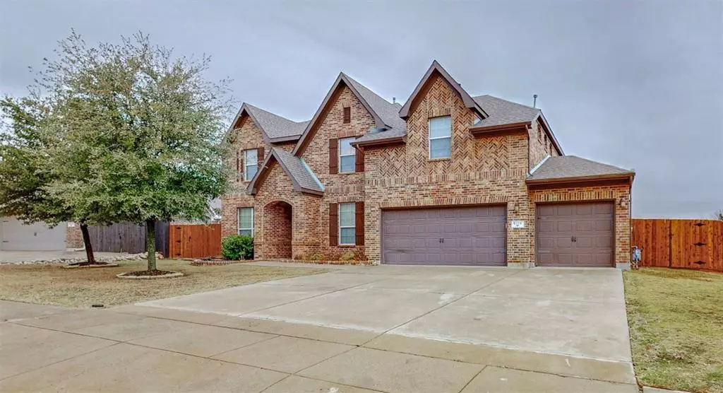 6116 Lamb Creek Drive, Fort Worth, TX 76179