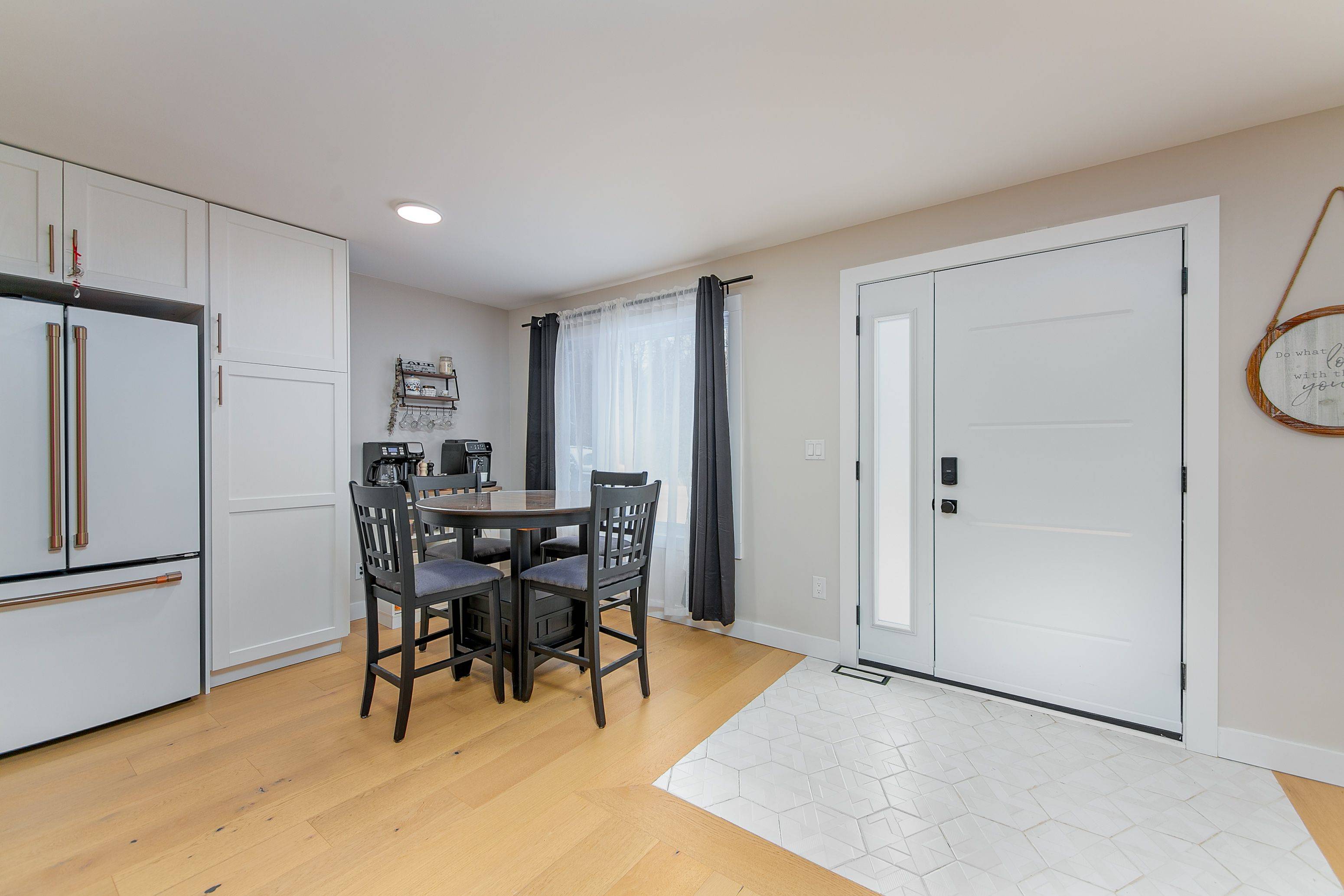 Innisfil, ON L0L 1C0,1050 Emily ST