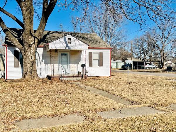 1401 W 2nd Street, Elk City, OK 73644