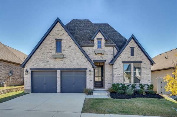 2229 Lazy Dog Lane,  Northlake,  TX 76247