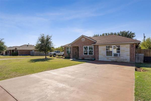 Rio Vista, TX 76093,507 Mesquite Drive