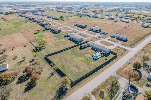 Rhome, TX 76078,1103 Meadowlark Drive