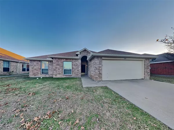 Waxahachie, TX 75165,106 Chesterfield Circle