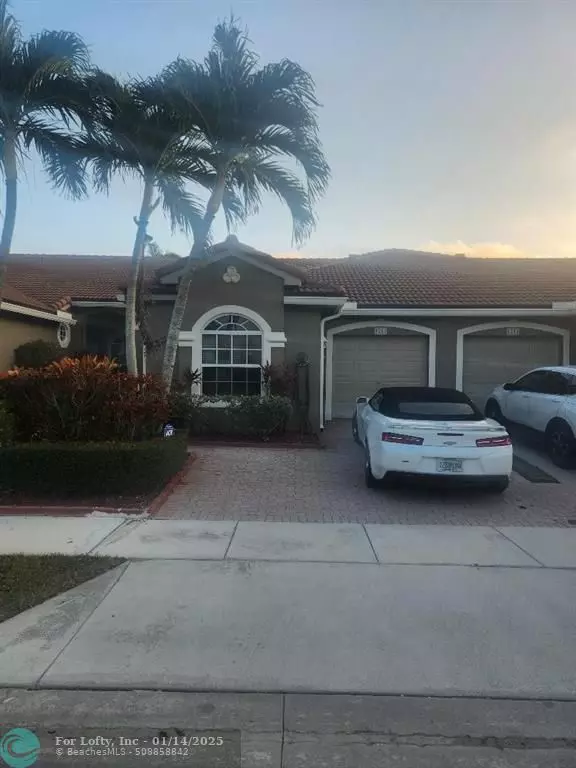 8352 Via Leonessa, Boca Raton, FL 33433