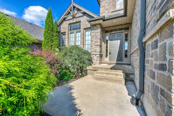 London, ON N6K 0A3,1750 TIGERLILY RD