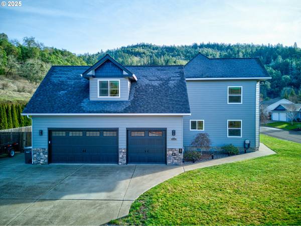 Winchester, OR 97495,459 OAK VALLEY LOOP