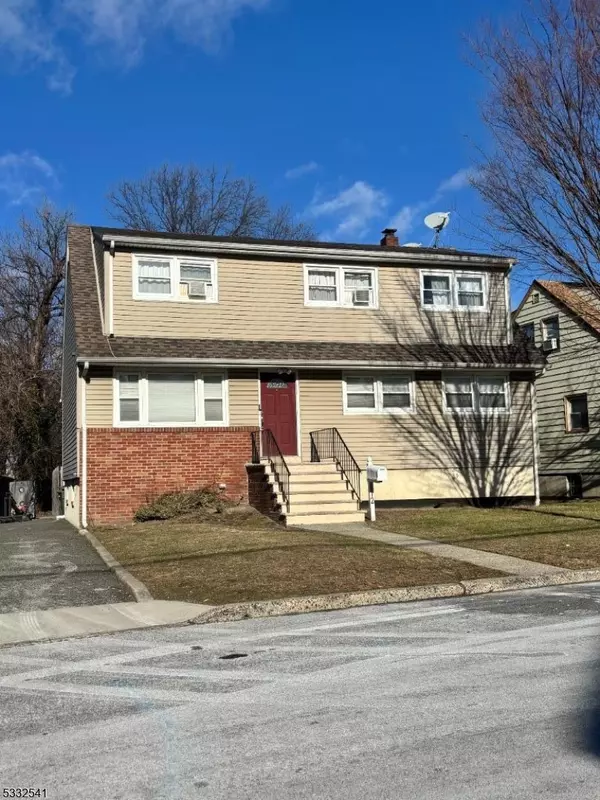 112 E Grove St, South Hackensack Twp., NJ 07606