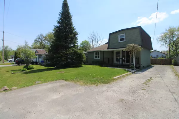 283 Woodycrest AVE, Georgina, ON L4P 2W3