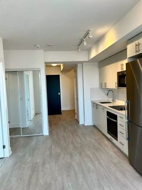 Oshawa, ON L1L 0W3,2545 Simcoe ST N #421