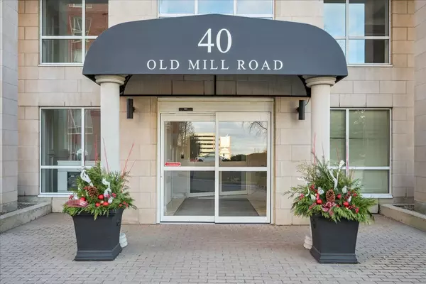 Oakville, ON L6J 7W2,40 Old Mill RD #805