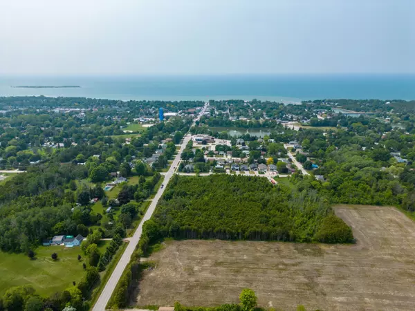 Saugeen Shores, ON N0H 2L0,7 Grenville ST N