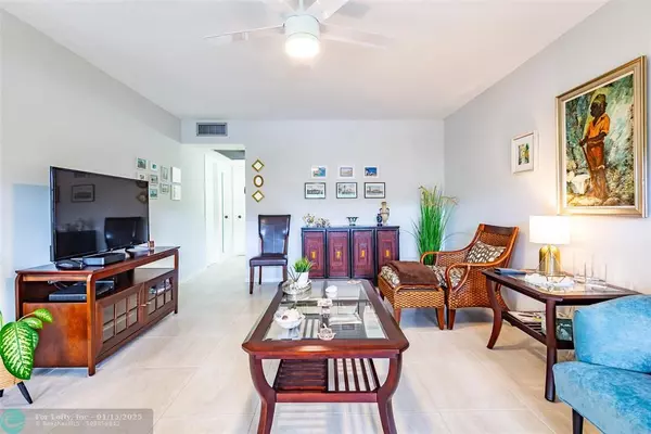 Deerfield Beach, FL 33442,458 Tilford U  #458