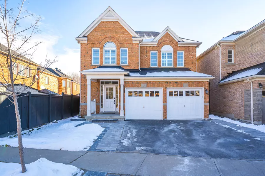 3 Jessett ST, Ajax, ON L1T 0G4