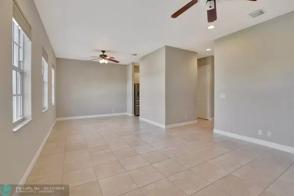 Fort Lauderdale, FL 33314,6823 Lakeside Cir