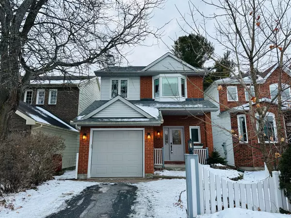 56 FORESTVIEW CRES, Bells Corners And South To Fallowfield, ON K2H 9P5